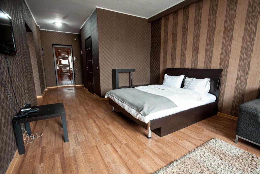 Апартаменты На Маркова Almaty Extérieur photo